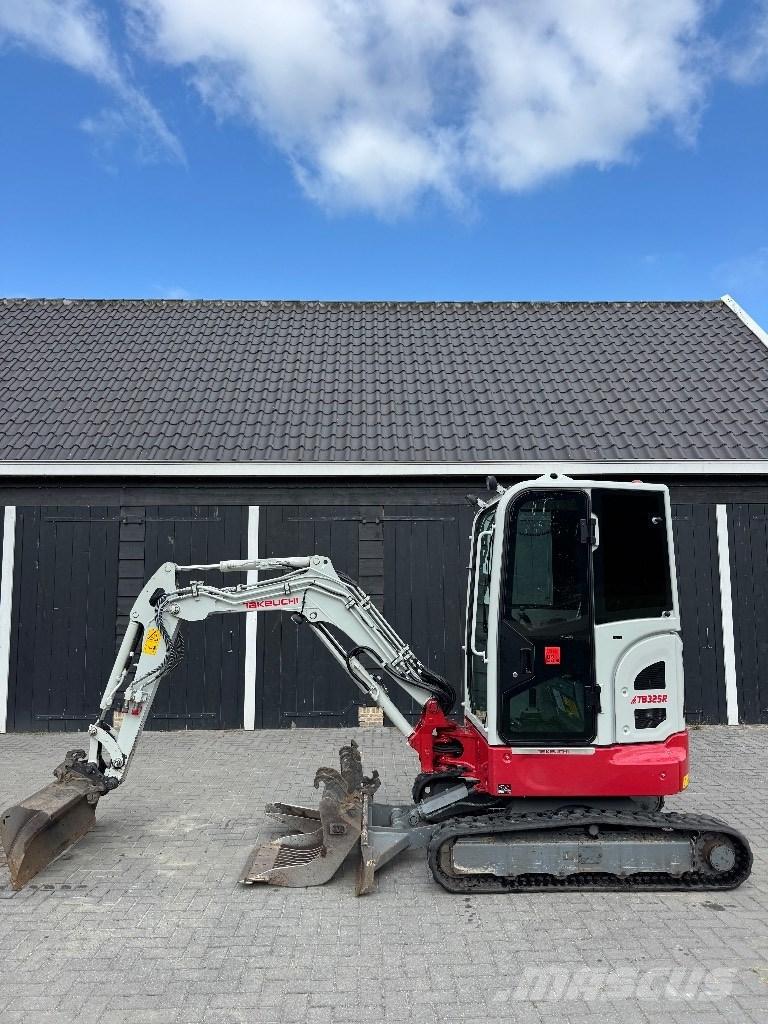 Takeuchi TB 325 R Minikoparki