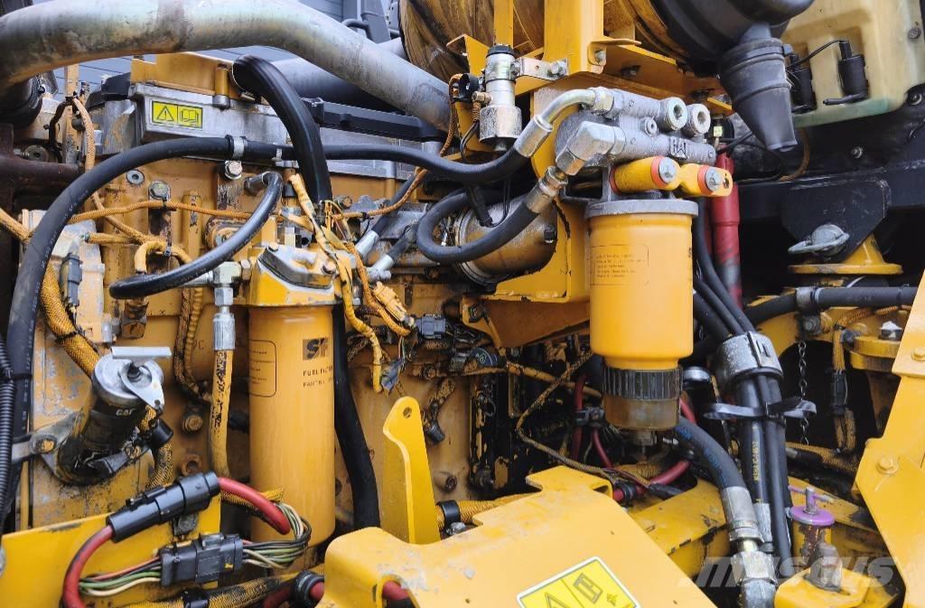 CAT 730 Wozidła przegubowe