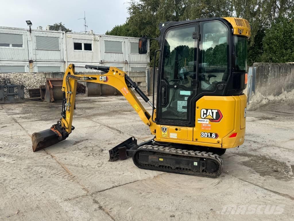 CAT 301.6 Minikoparki