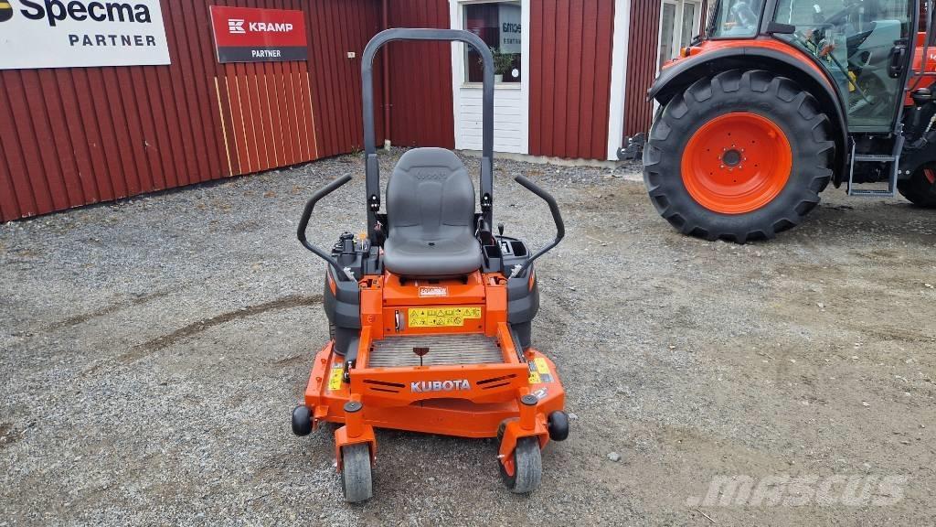 Kubota Z 122 RKW Kosiarki o zerowym promieniu skrętu