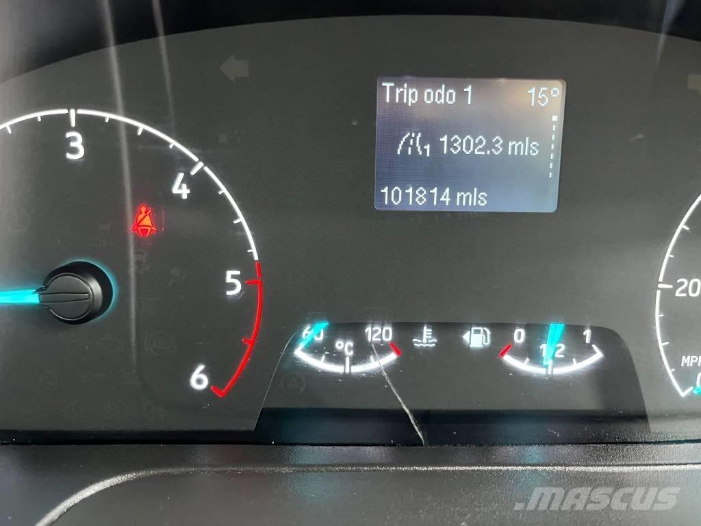 Ford Transit 350 XL Samochody ratownicze pomocy drogowej