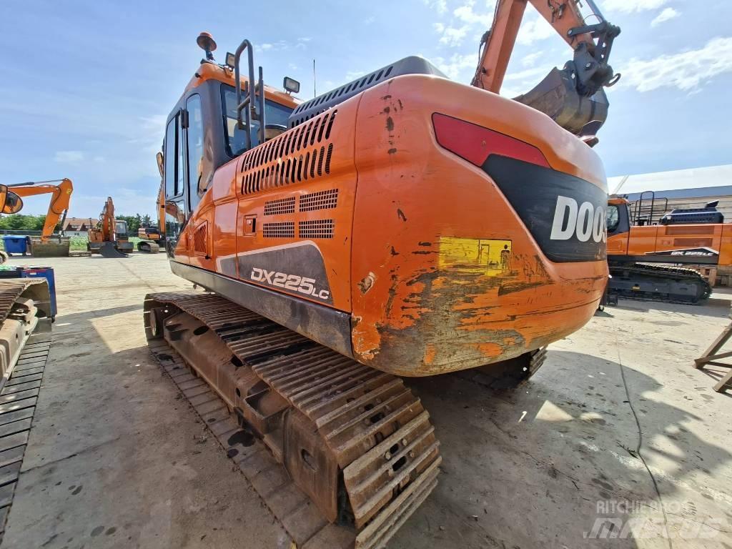 Doosan DX 225 LC-5 Koparki gąsienicowe