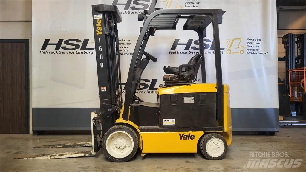 Yale ERC30VG 2018 Wózki elektryczne