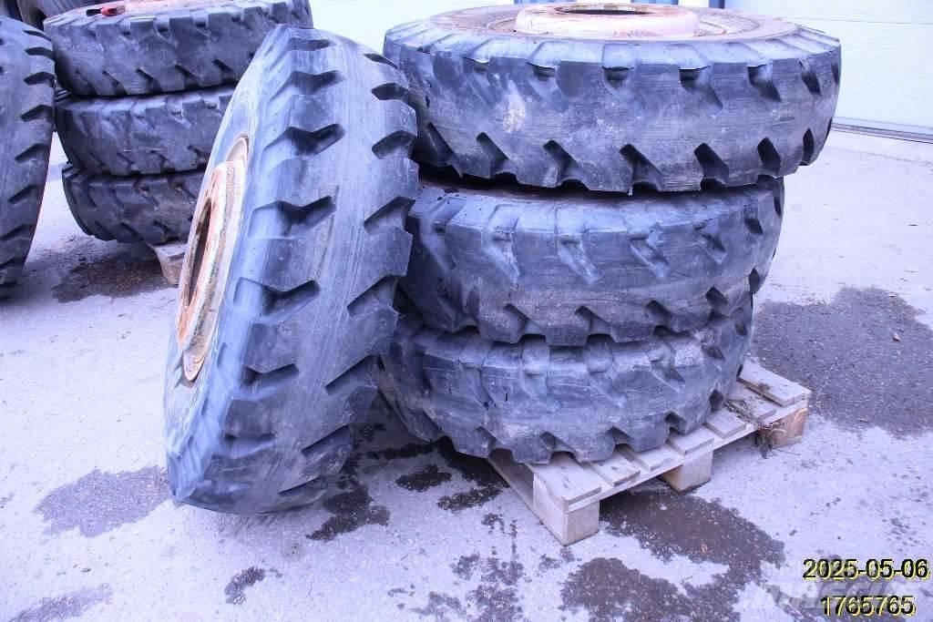 Michelin XMINED2 Opony, koła i felgi