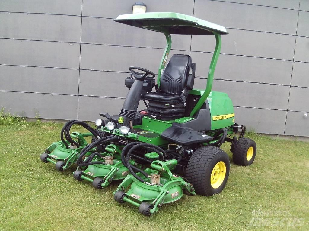 John Deere 8800 Kosiarki ogrodowe