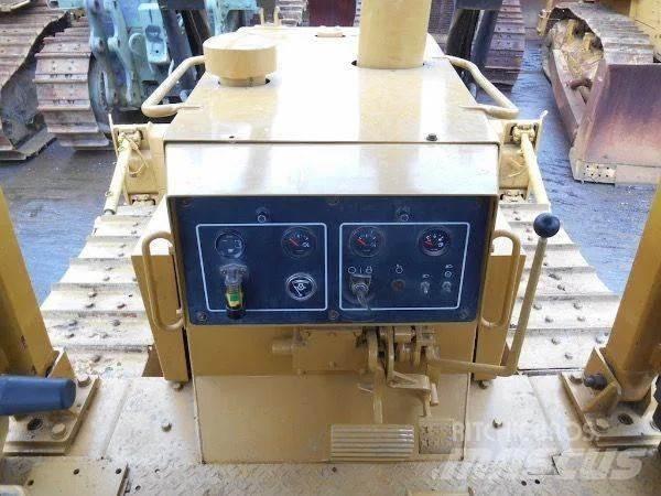 CAT D6G Spycharki gąsienicowe