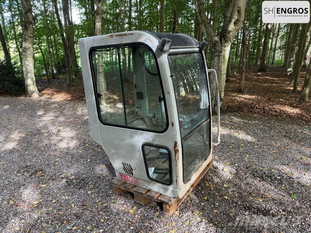 Takeuchi TB 016 Minikoparki