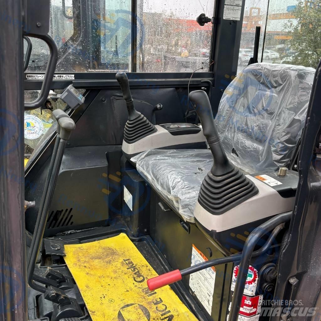 Komatsu PC 30MR Minikoparki