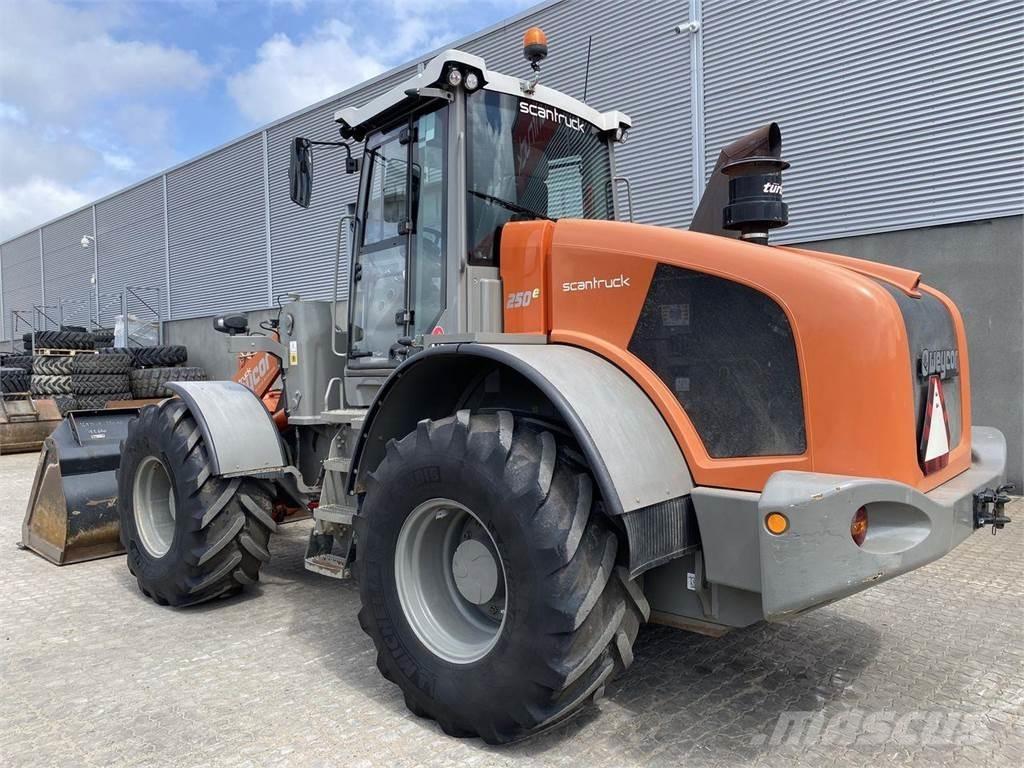 Weycor AR250E Ładowarki kołowe