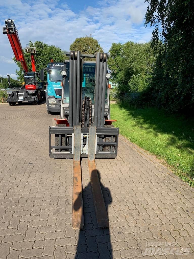 Nissan WG1F4F50Y Wózki Diesla