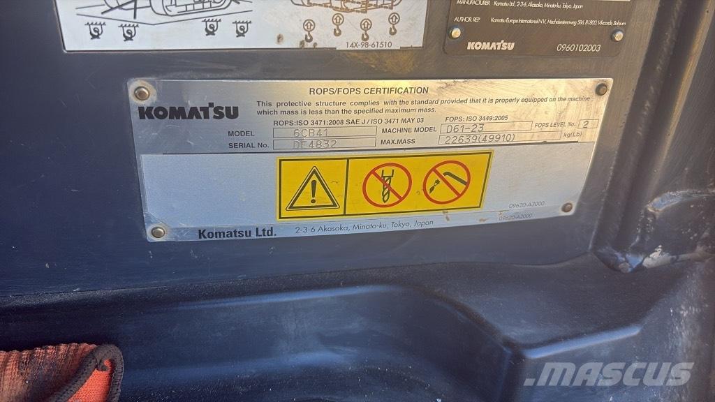 Komatsu D 61 EX-23 Spycharki gąsienicowe