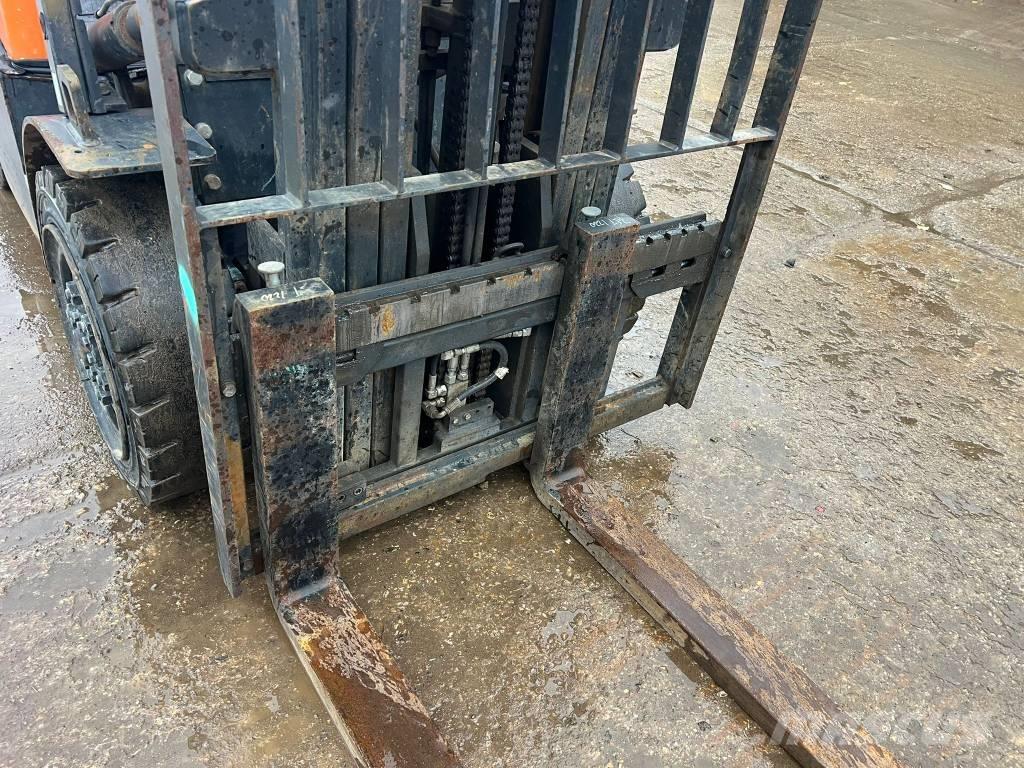 Doosan D 30 GP Wózki Diesla