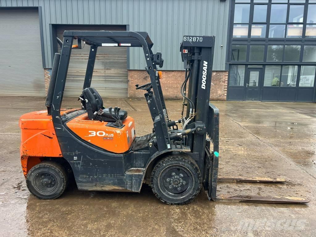 Doosan D 30 GP Wózki Diesla