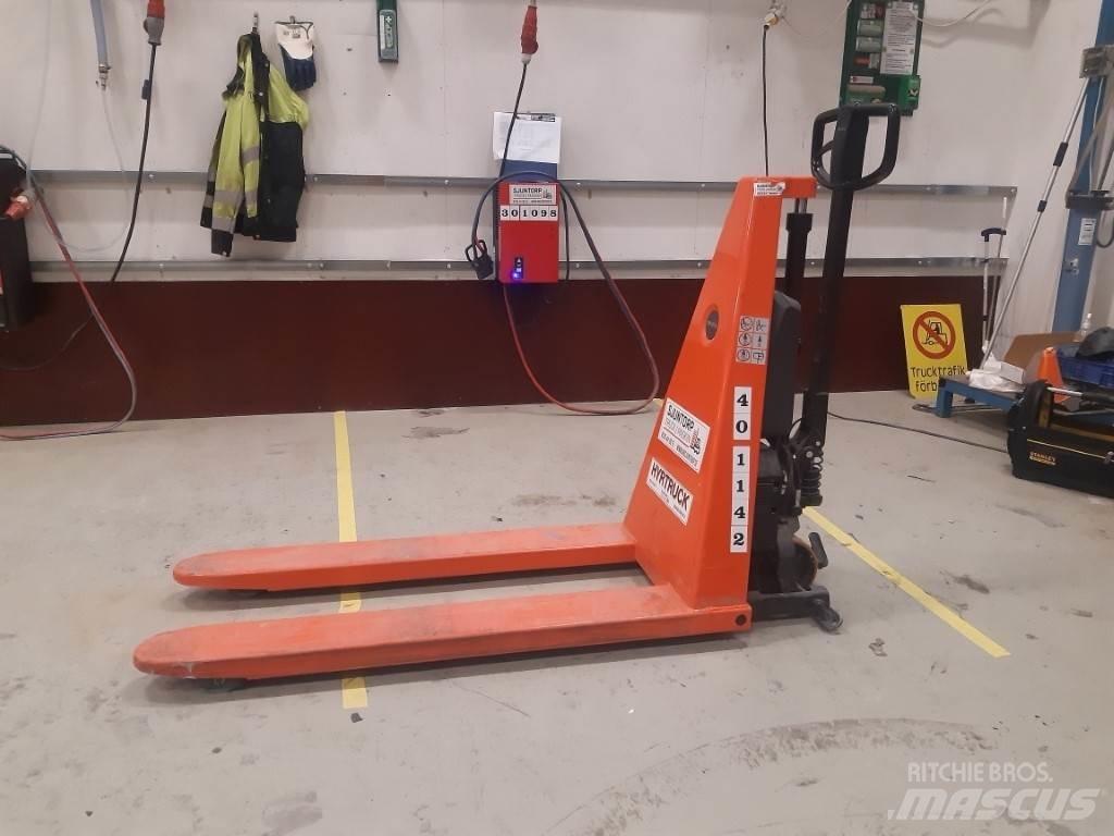 BT HHL100 Wózki widłowe unoszące