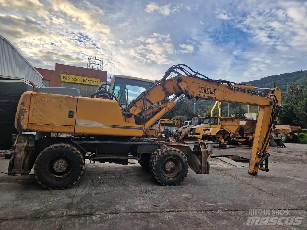 Liebherr A904C Koparki kołowe