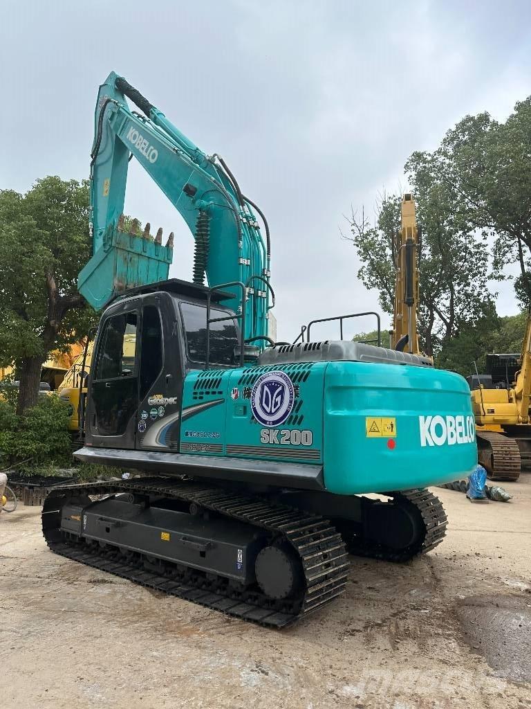Kobelco SK 200-8 Koparki gąsienicowe
