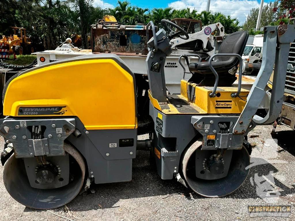 Dynapac CC 1200 Walce dwubębnowe