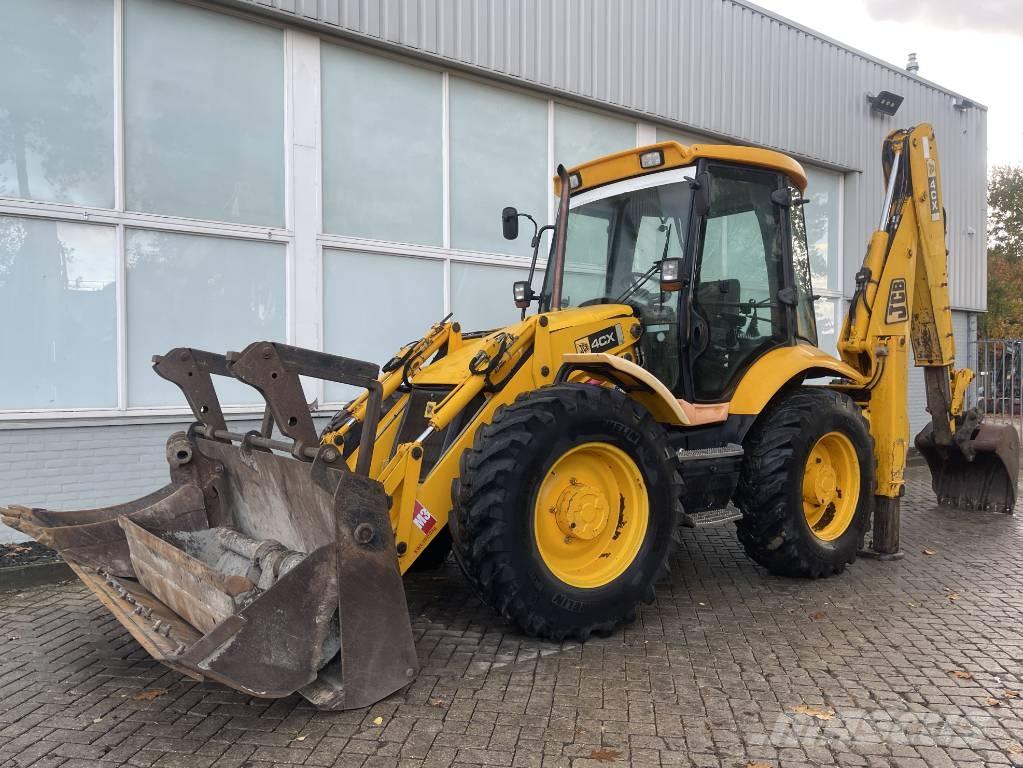 JCB 4 CX    2005 Koparko-ładowarki