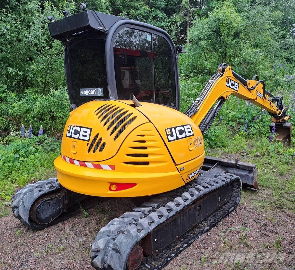 JCB 8055 Minikoparki