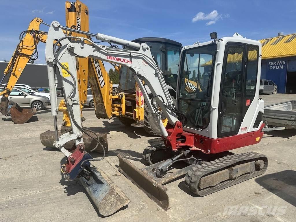 Takeuchi TB225 Minikoparki