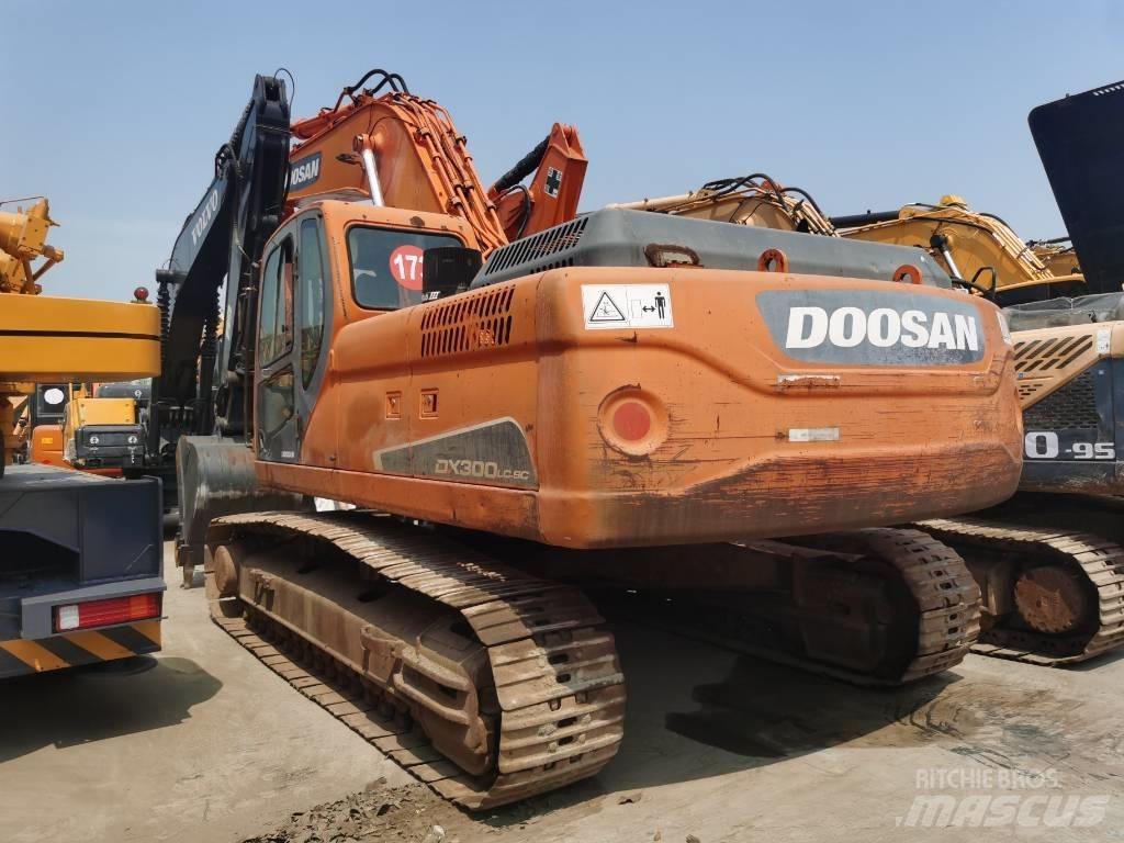 Doosan DX 300 LC Koparki gąsienicowe