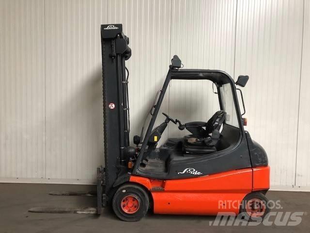 Linde E25-02 Wózki elektryczne