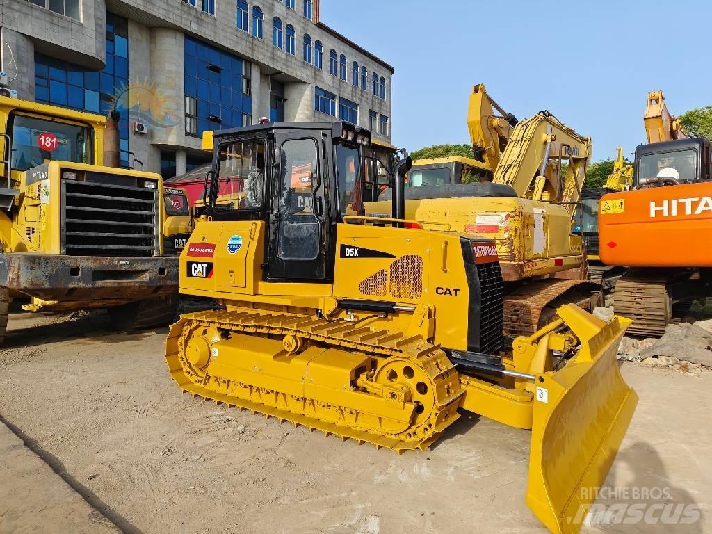 CAT D 5 K Spycharki gąsienicowe