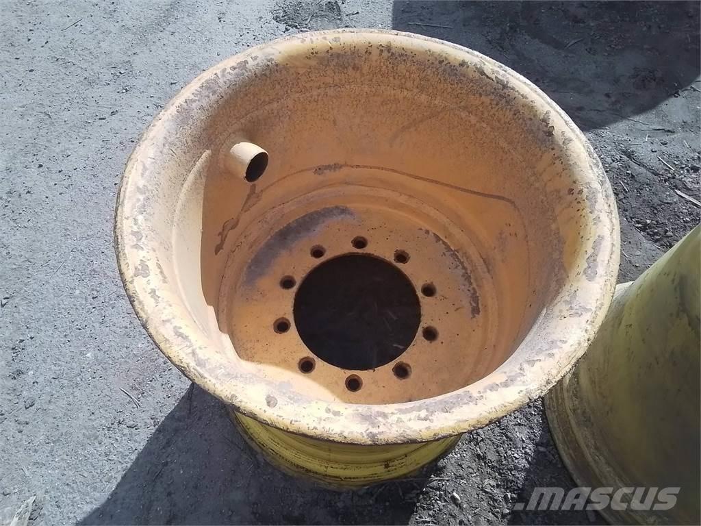 Ösa 250 24x26,5 Opony, koła i felgi