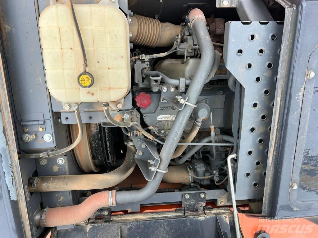 Hitachi ZX 210 LC-6 Koparki gąsienicowe
