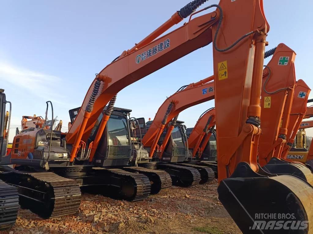 Hitachi ZX210 Koparki gąsienicowe
