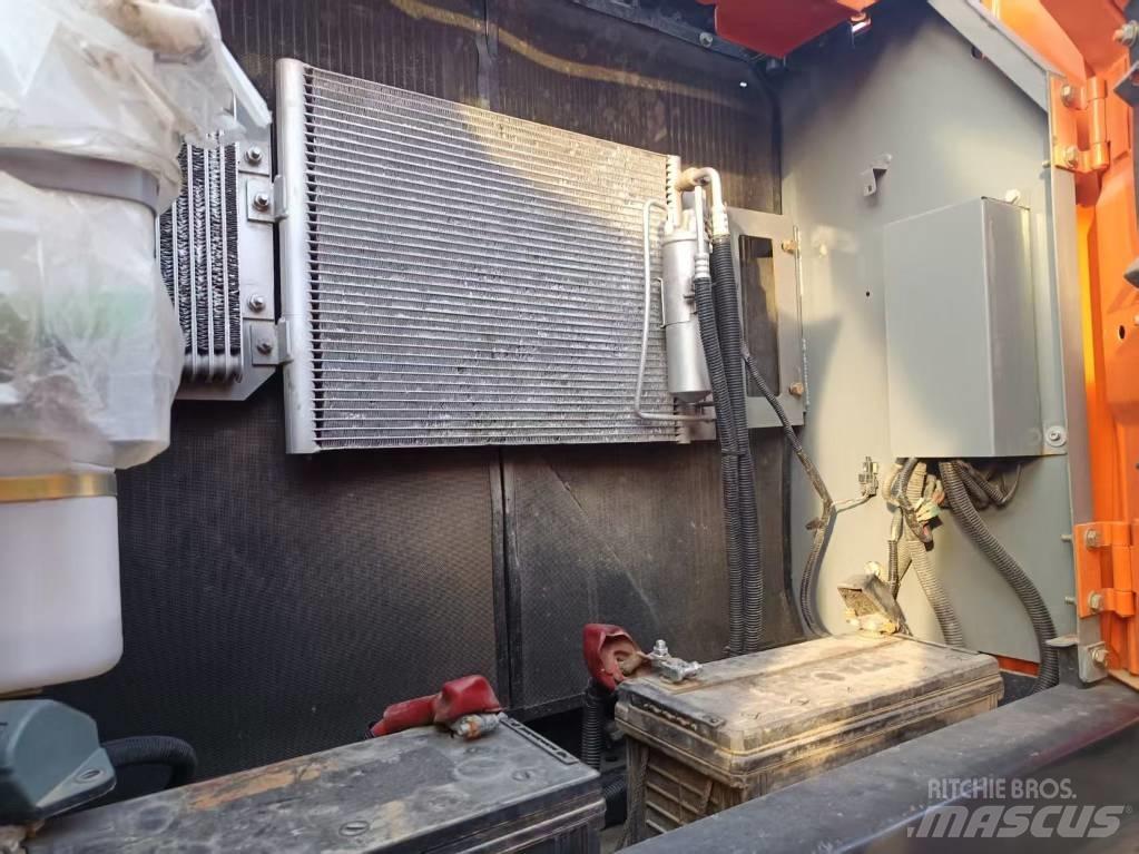 Hitachi ZX210 Koparki gąsienicowe