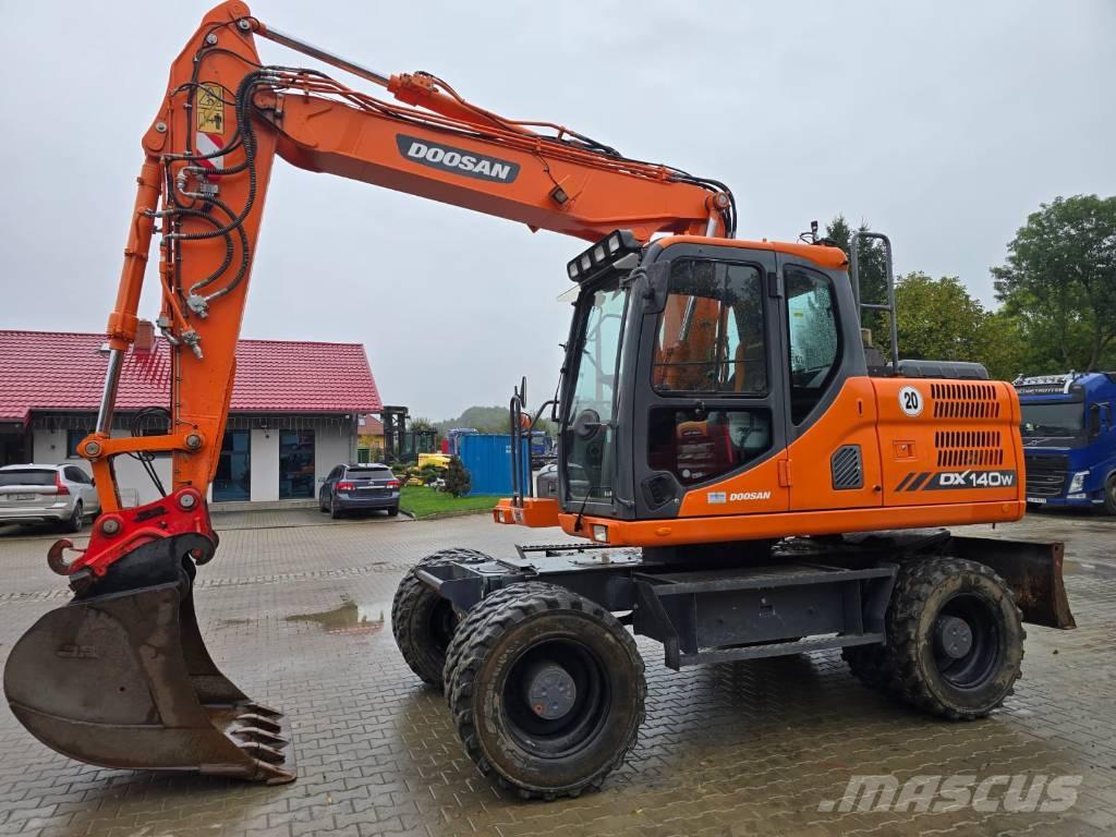 Doosan DX 140-W Koparki kołowe