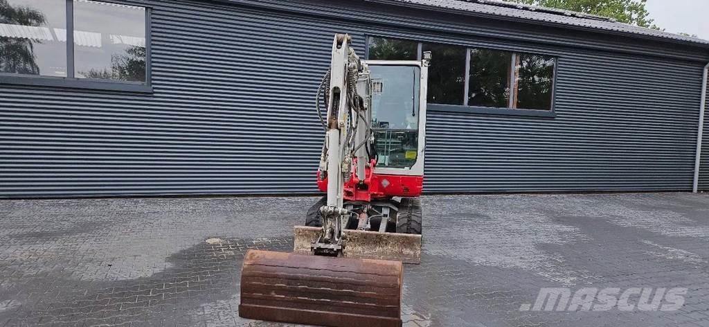 Takeuchi TB228 Minikoparki