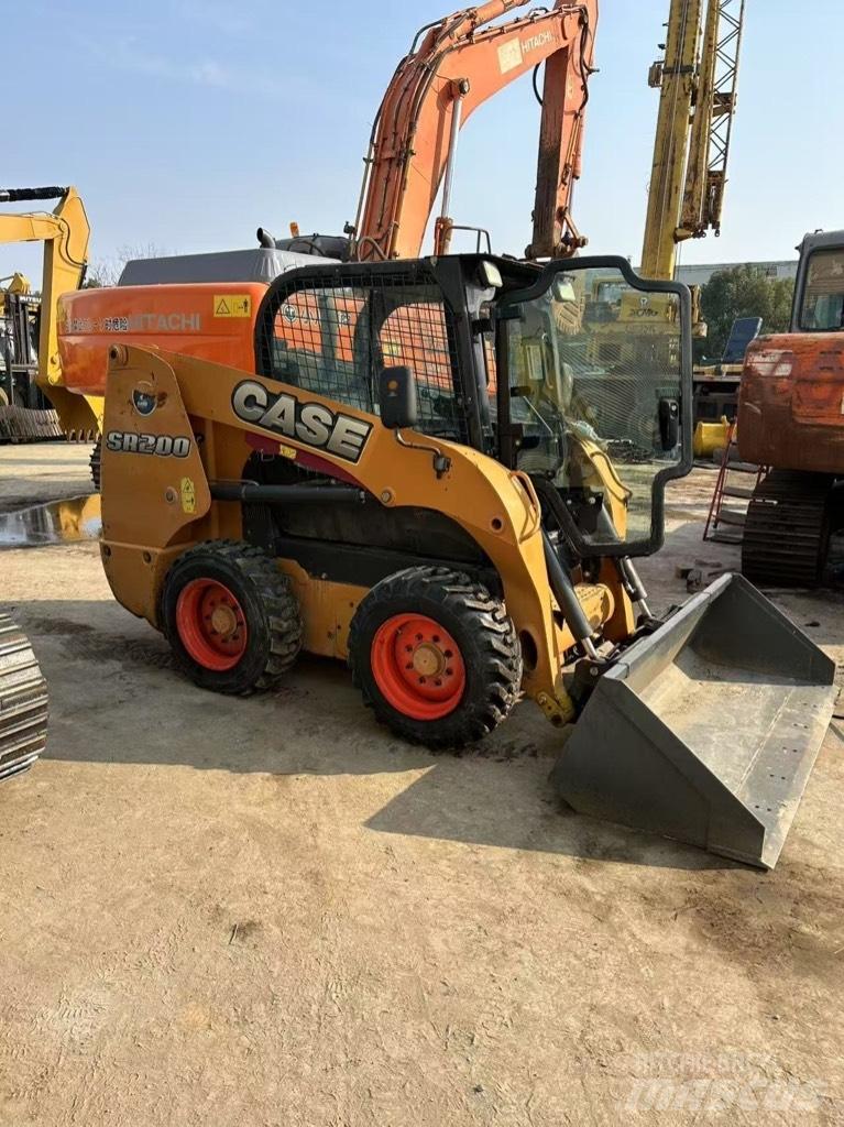 CASE SR 200 Ładowarki burtowe