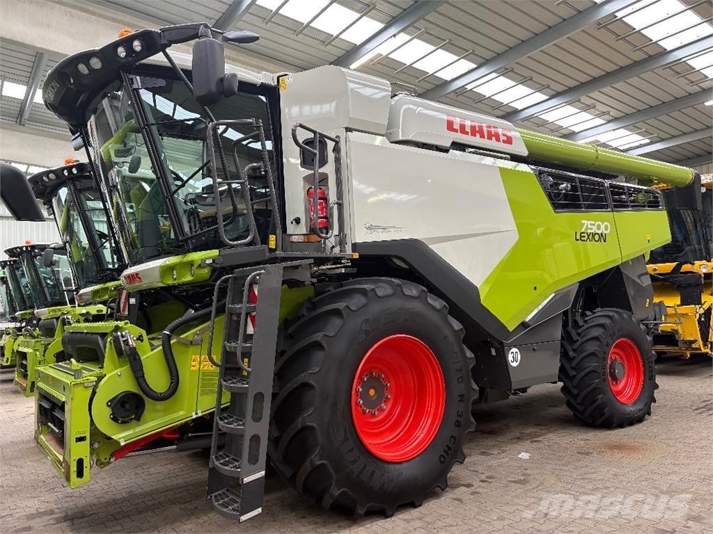 CLAAS LEXION 7500 Kombajny zbożowe