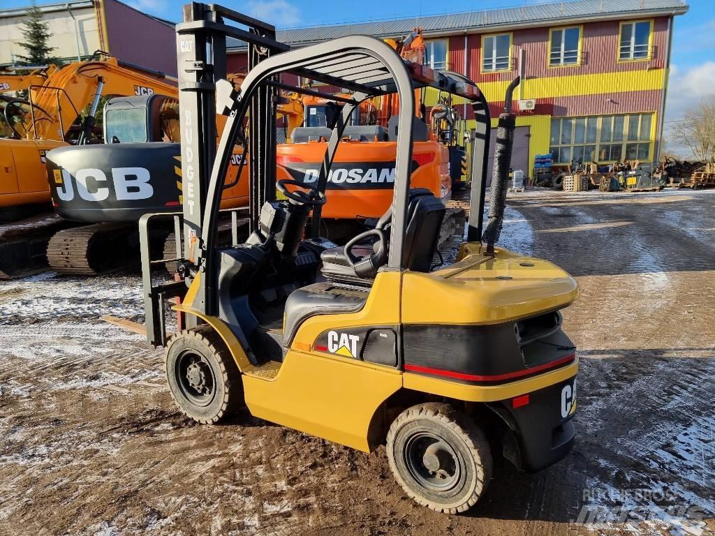 CAT DP 25 N Wózki Diesla