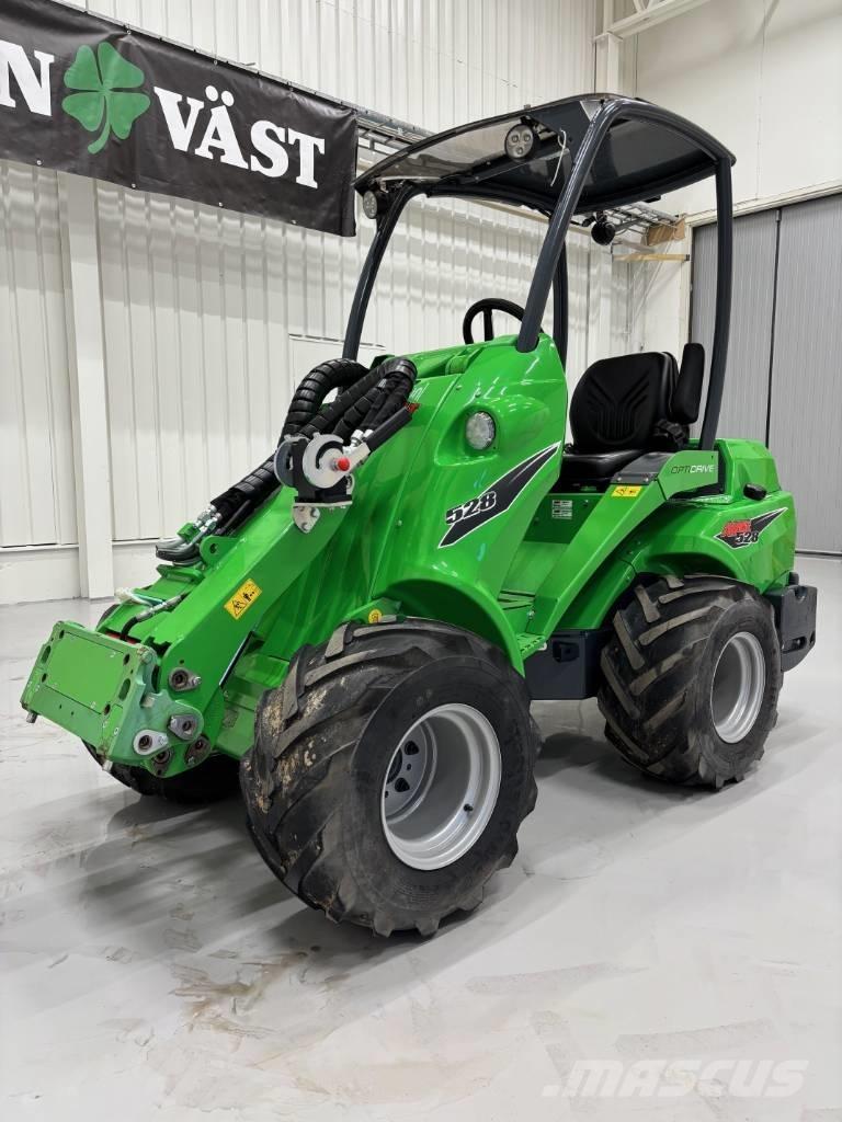 Avant 528 Ładowarki wielofunkcyjne