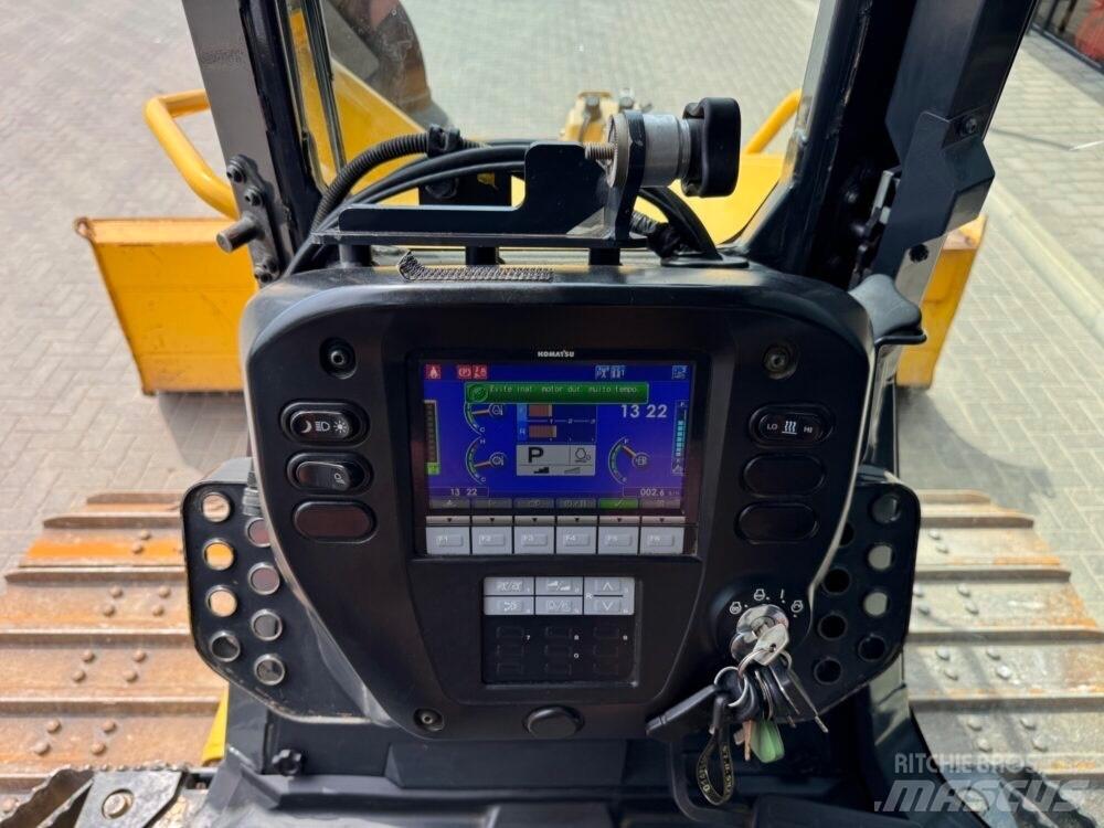 Komatsu D37PXi-24 Spycharki gąsienicowe