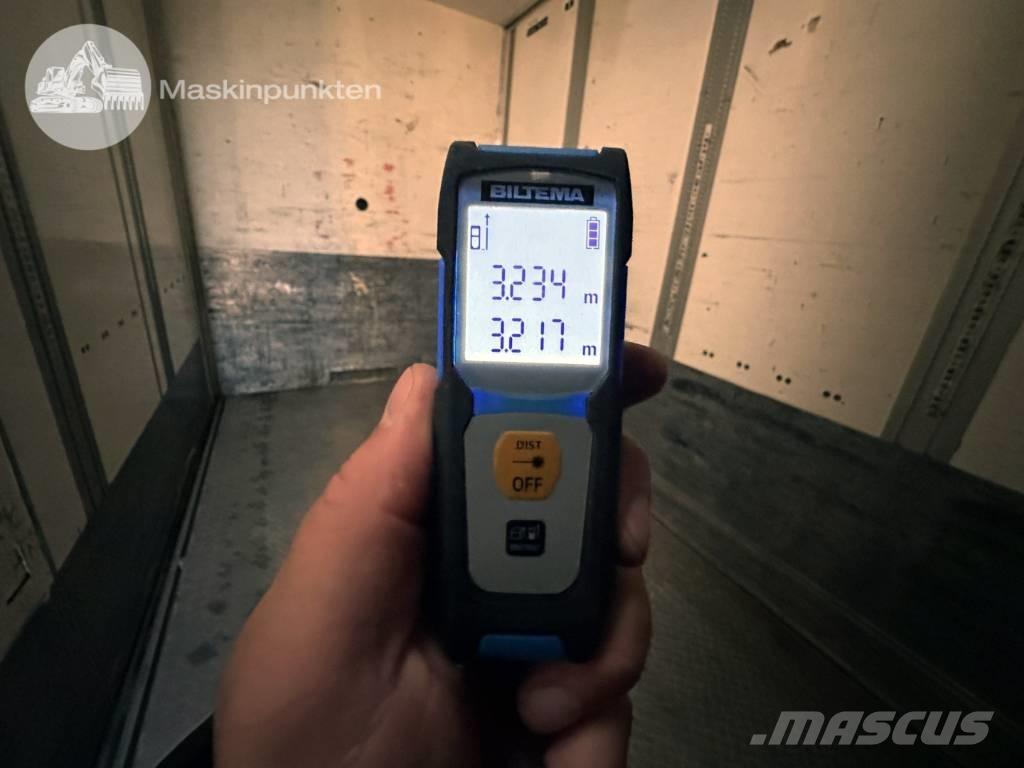 Scania R 580 Samochody ciężarowe ze skrzynią zamkniętą