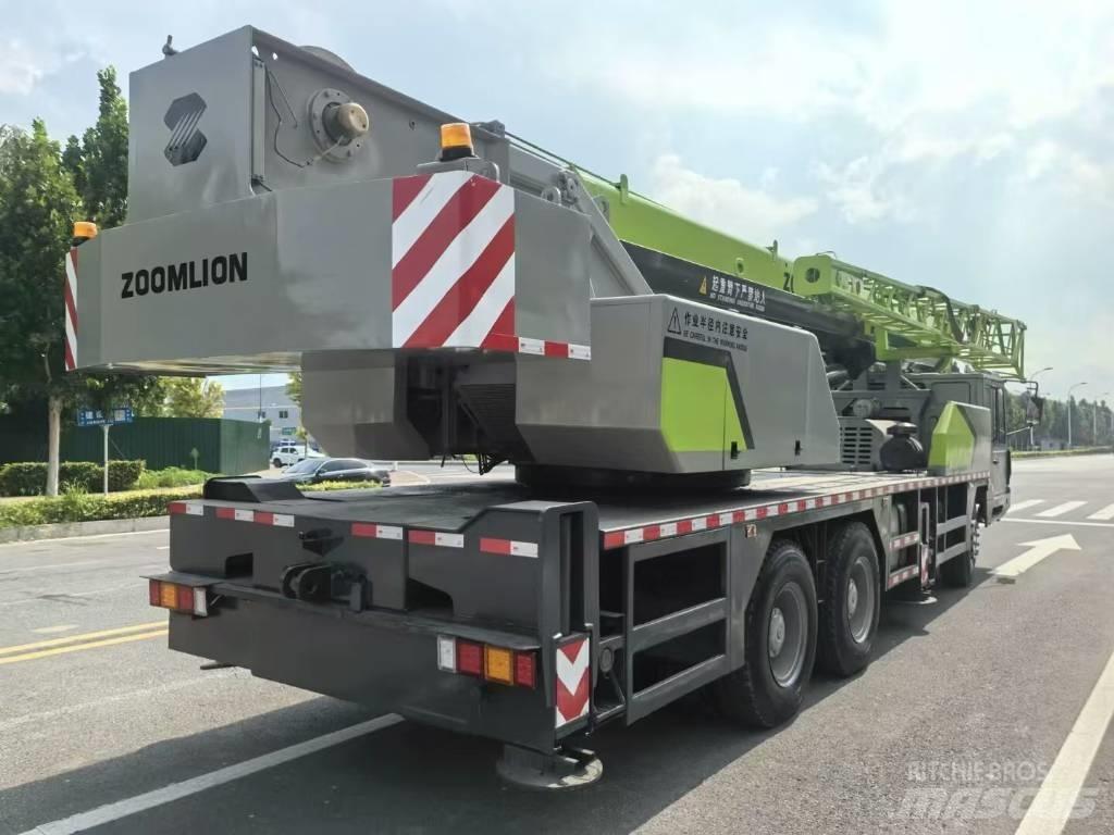 Zoomlion ZCT 251 V Podnośniki, wciągarki i windy towarowe