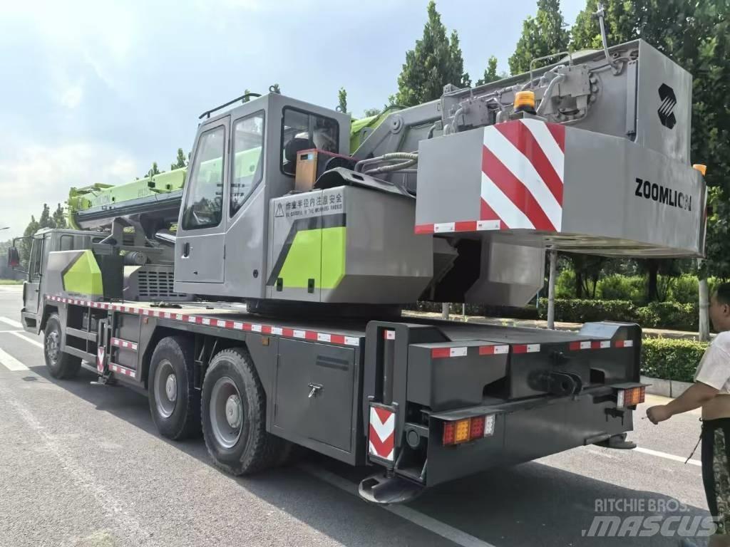 Zoomlion ZCT 251 V Podnośniki, wciągarki i windy towarowe