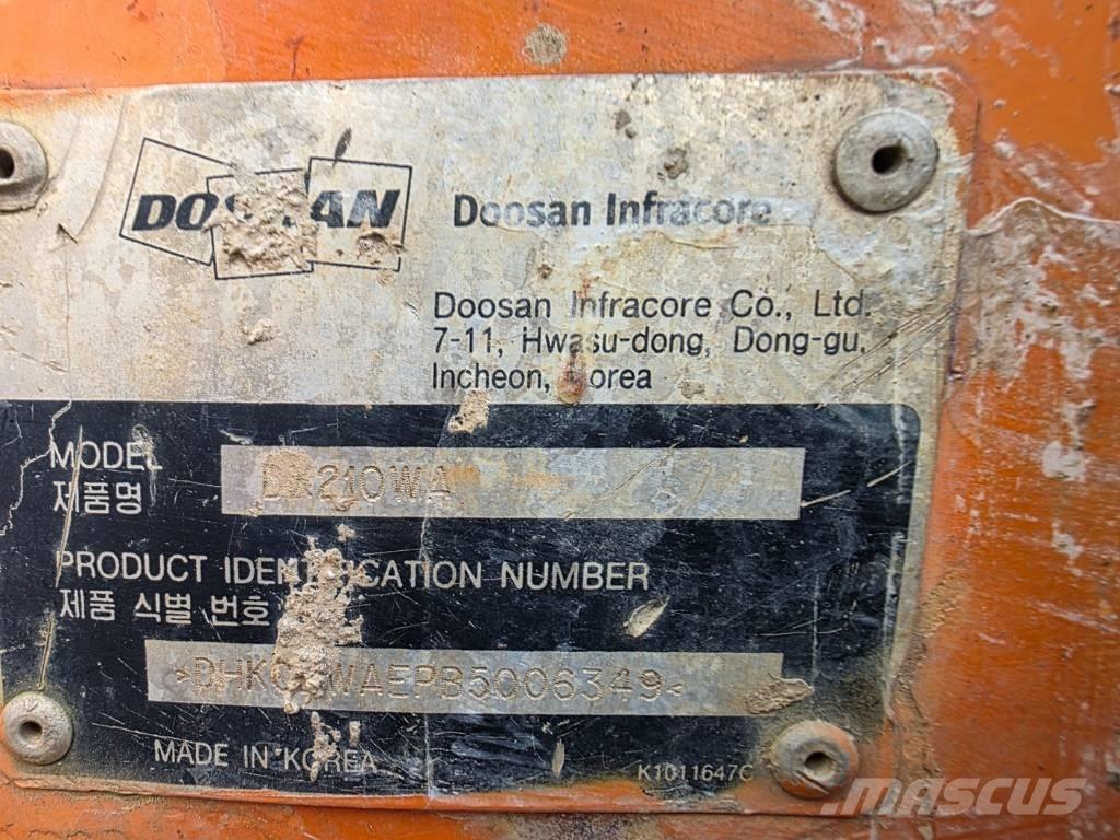 Doosan DX 210 W Koparki kołowe