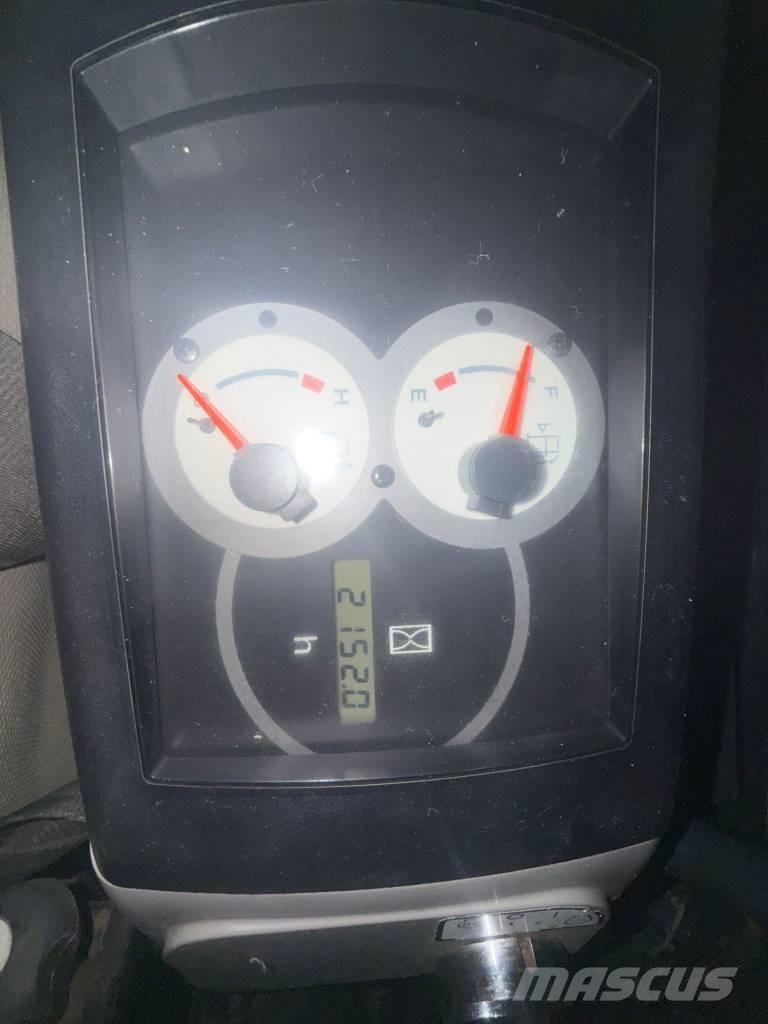 Komatsu PC 27 Minikoparki