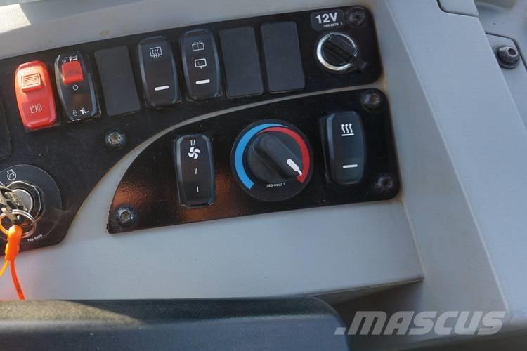 CAT 906M Ładowarki kołowe