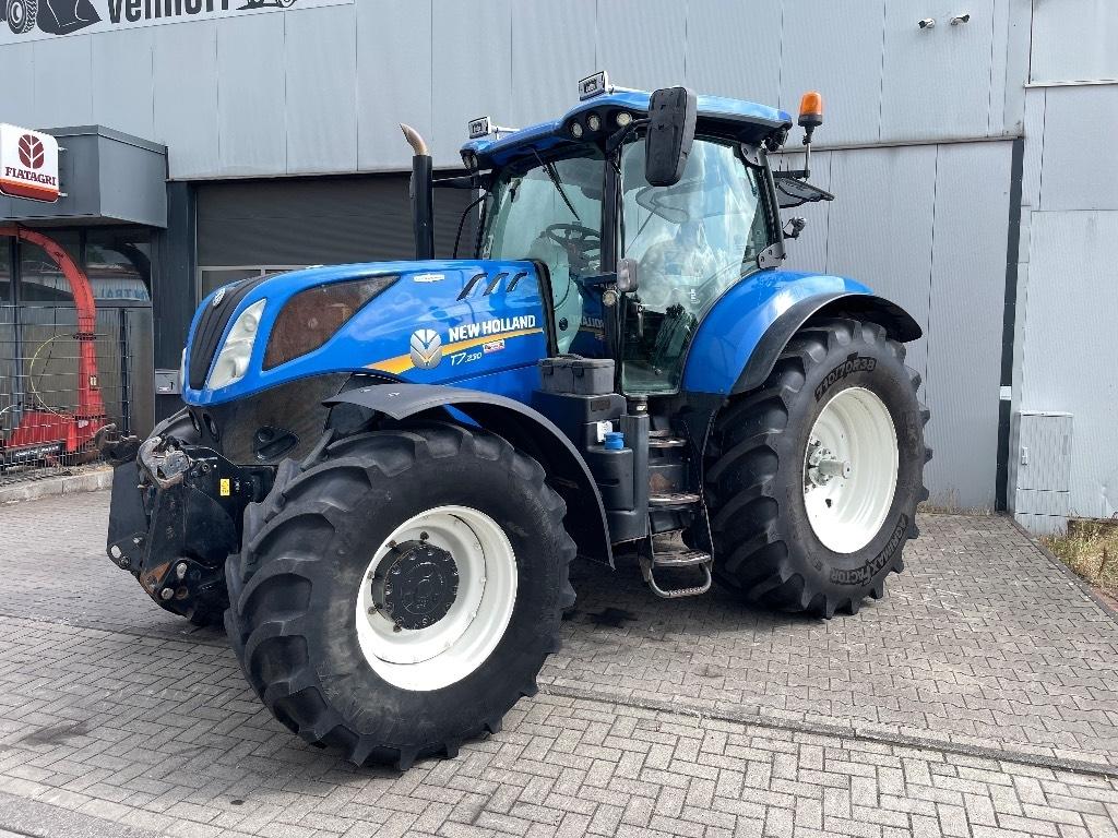 New Holland T 7.230 Ciągniki rolnicze