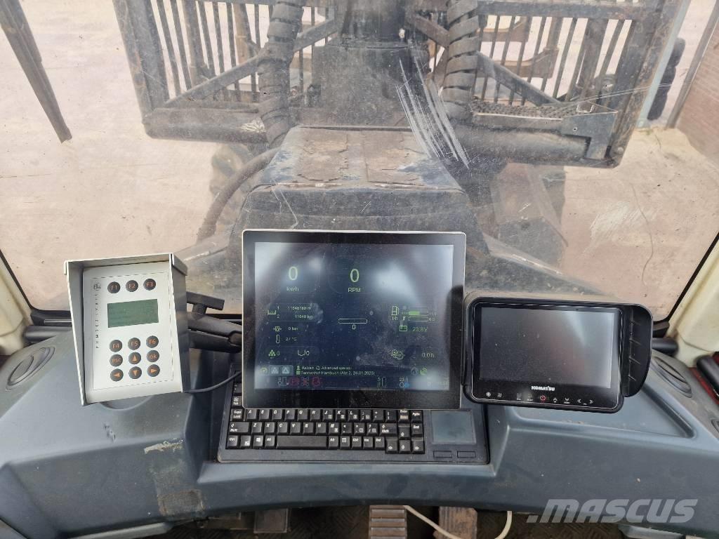 Komatsu 855 Forwardery