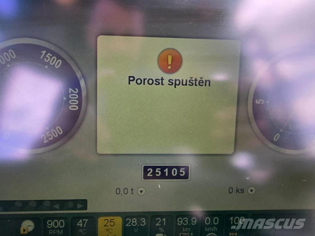 John Deere 810 E Forwardery