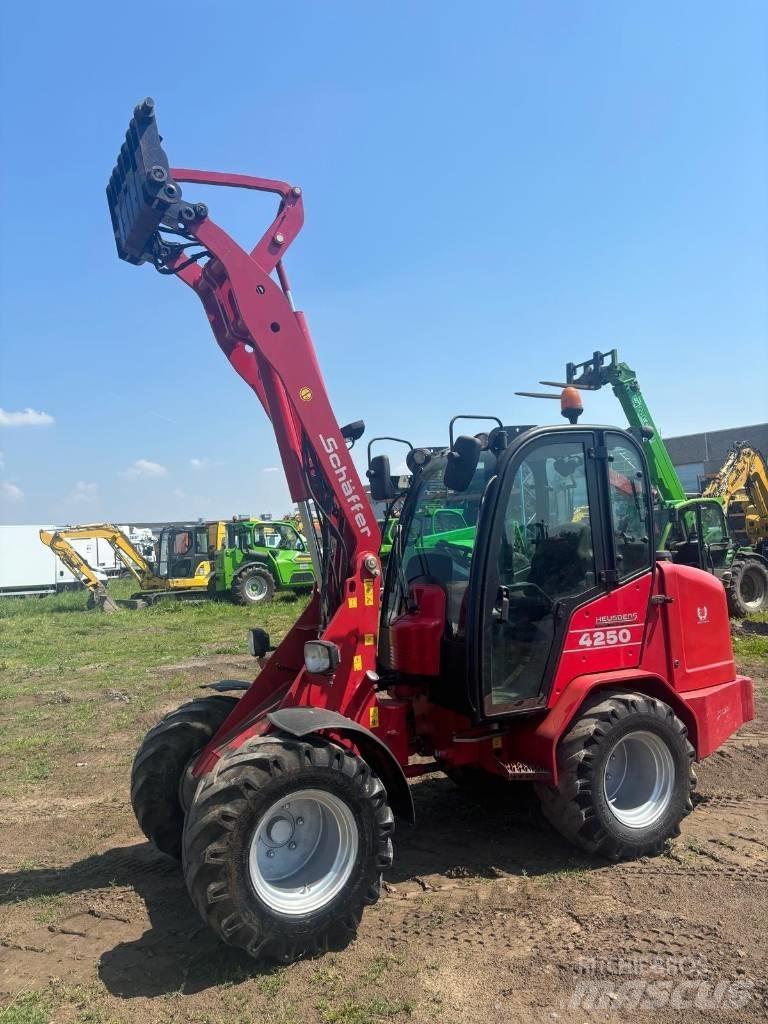 Schäffer 4250 Miniładowarki