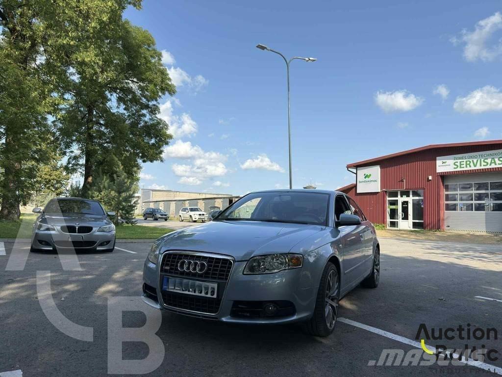 Audi A4 Samochody osobowe