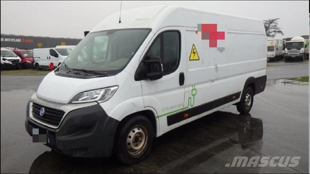 Fiat Ducato Samochody dostawcze ze skrzynią zamkniętą